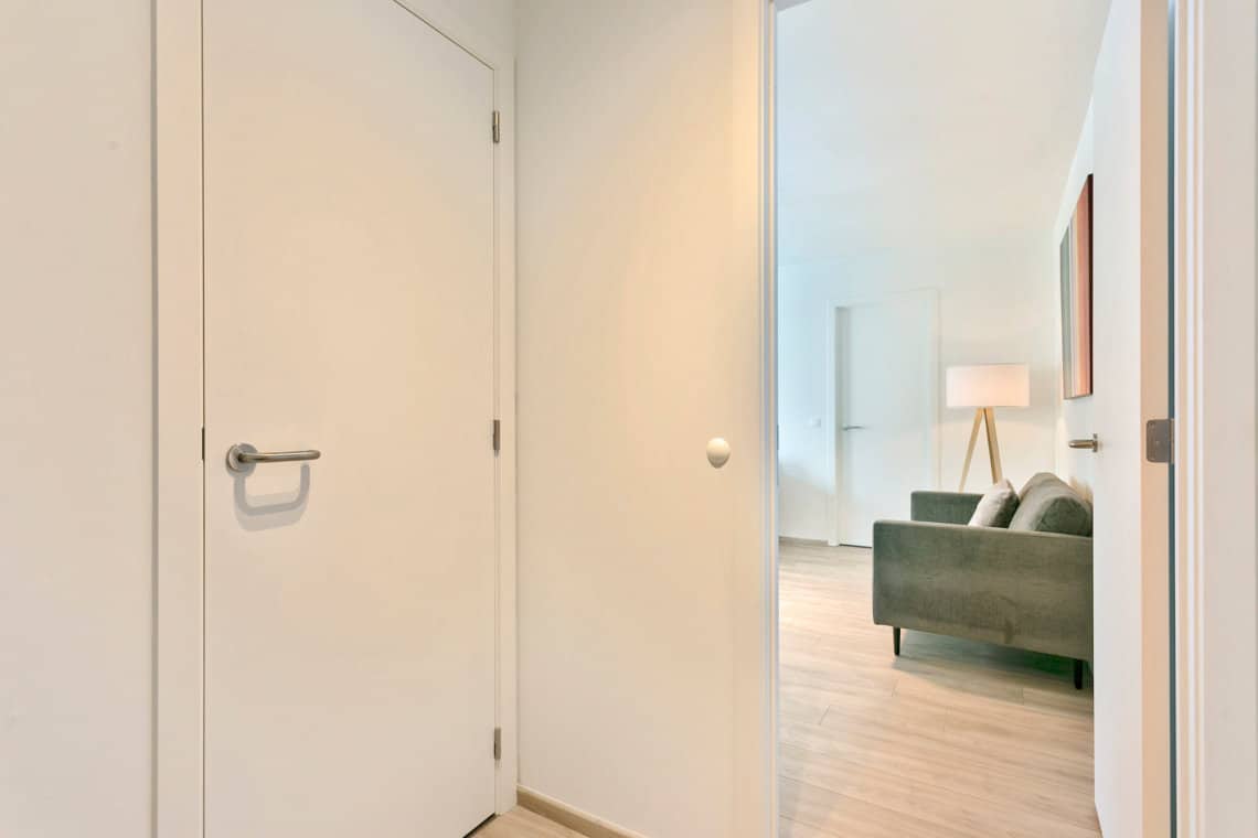 winxx one bedroom apartment entrance