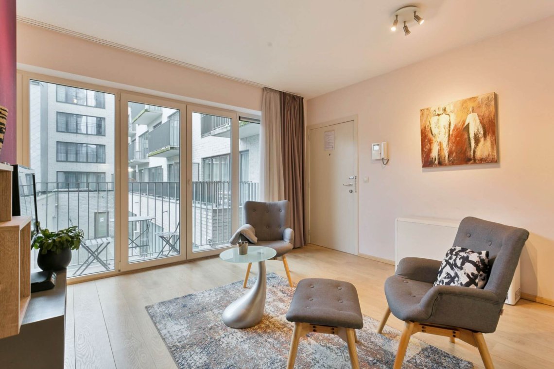 living room of serviced studio apartment between city centre and EU