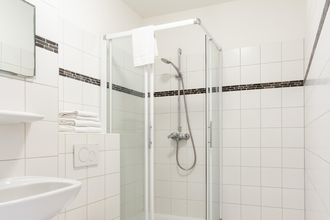 manhattan view studio apartment bathroom with shower