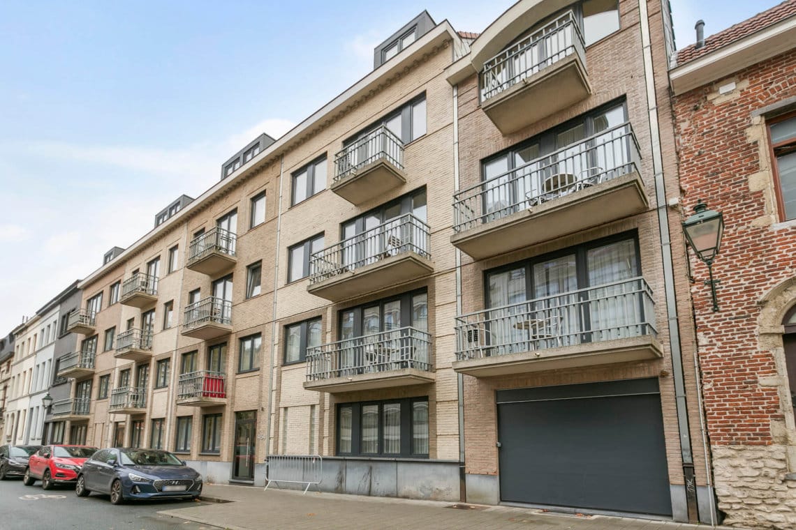 exterior facade of jourdan residence