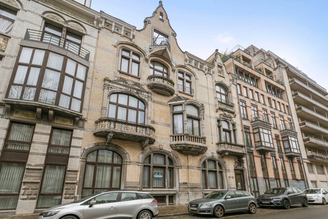 exterior facade of jubel park residence opposite park cinquantenaire