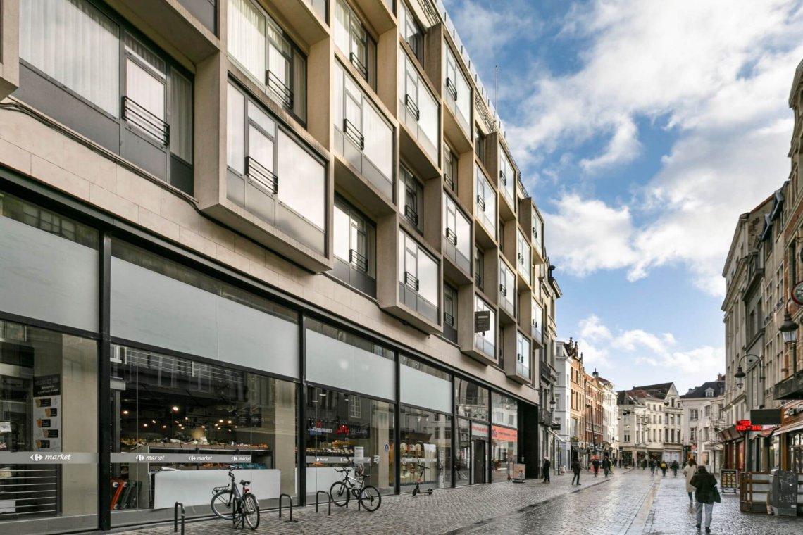 exterior facade of brussels square residence in the city centre