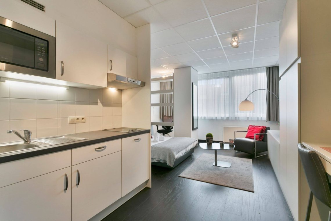 fully equipped kitchen in serviced bbf apartment brussels city centre