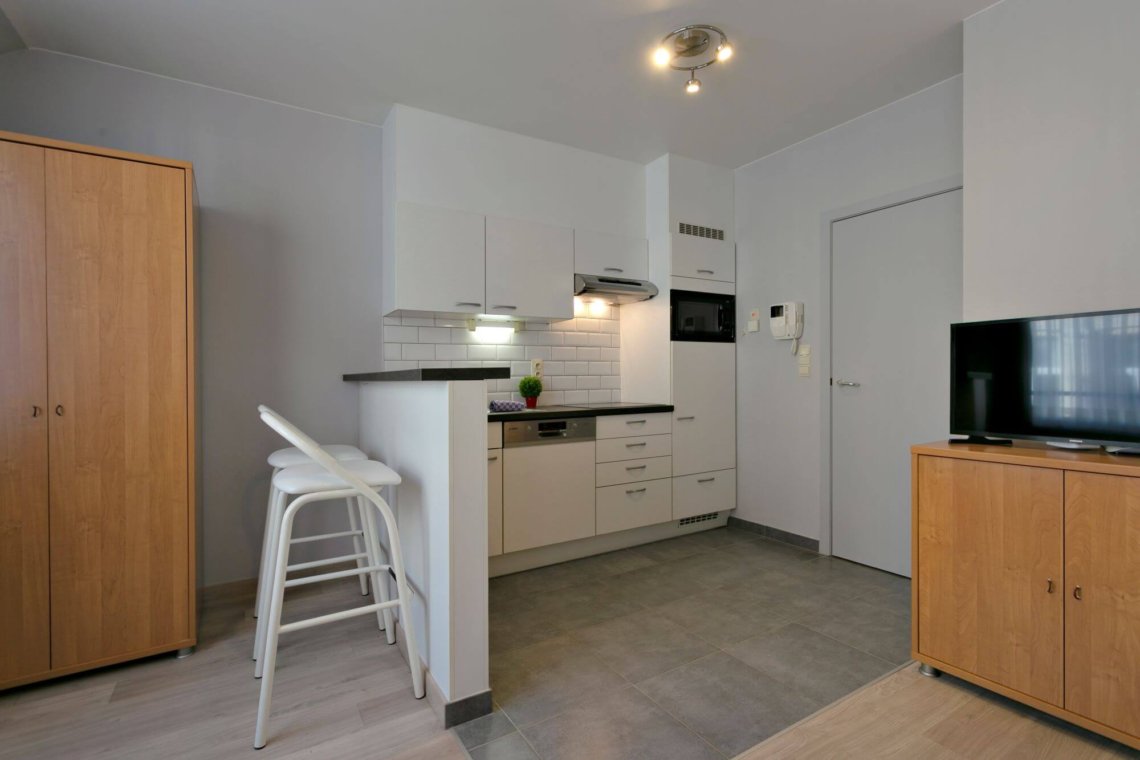 fully equipped kitchen in bbf studio apartment