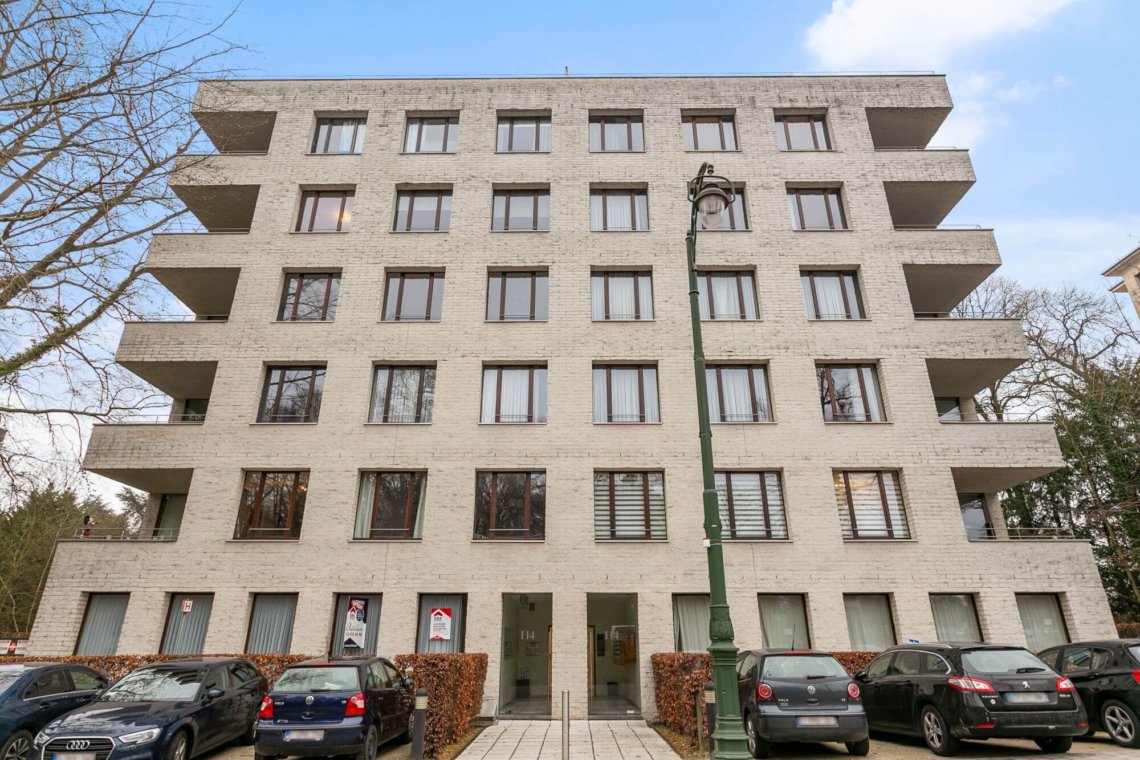 exterior facade of zonien residence near bois de la cambre