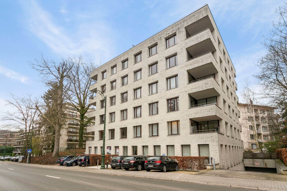 exterior facade of zonien residence near bois de la cambre